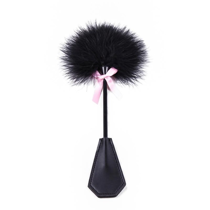Plumagem e Chicote 2 em 1 29 cm Preto