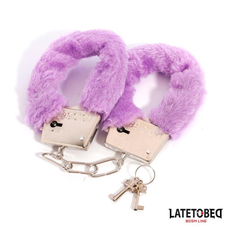 Algemas de Metal Peludo em Pelo Roxo