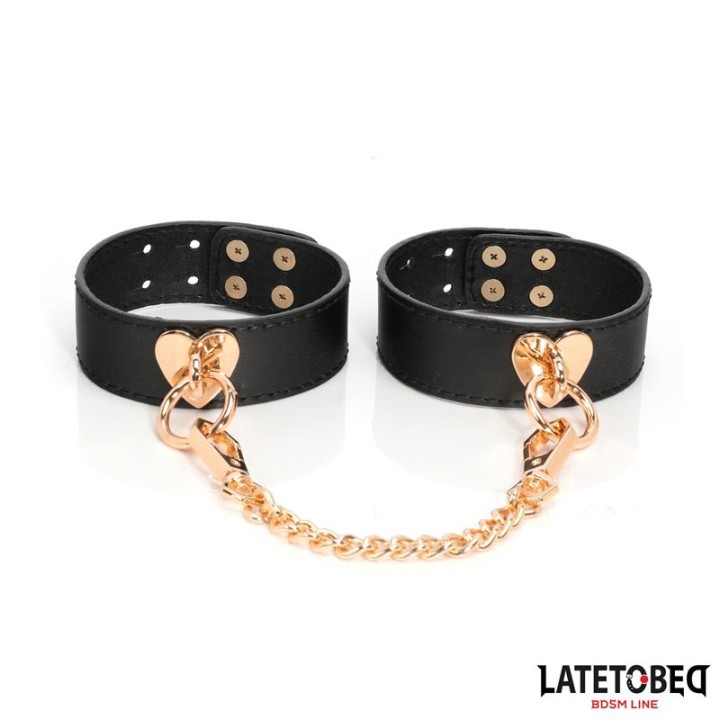 Kit de Bondage em Couro com 8 Peças e Mala de Arrumação