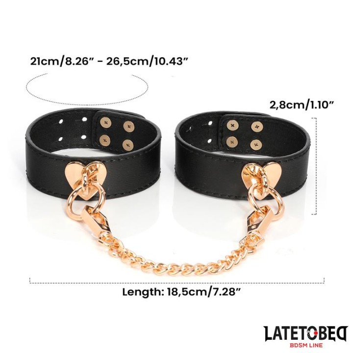 Kit de Bondage em Couro com 8 Peças e Mala de Arrumação