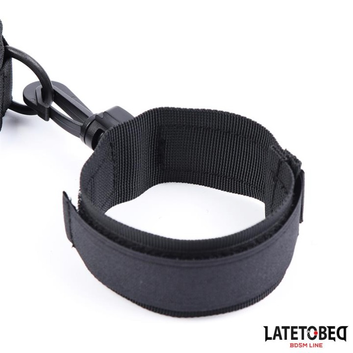Coleira com Algemas em Nylon Tamanho Único